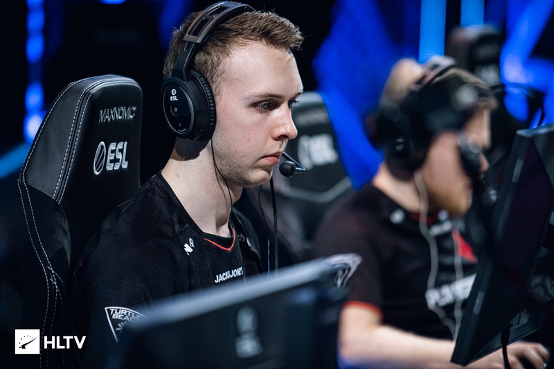 gla1ve вернулся в активный состав Astralis